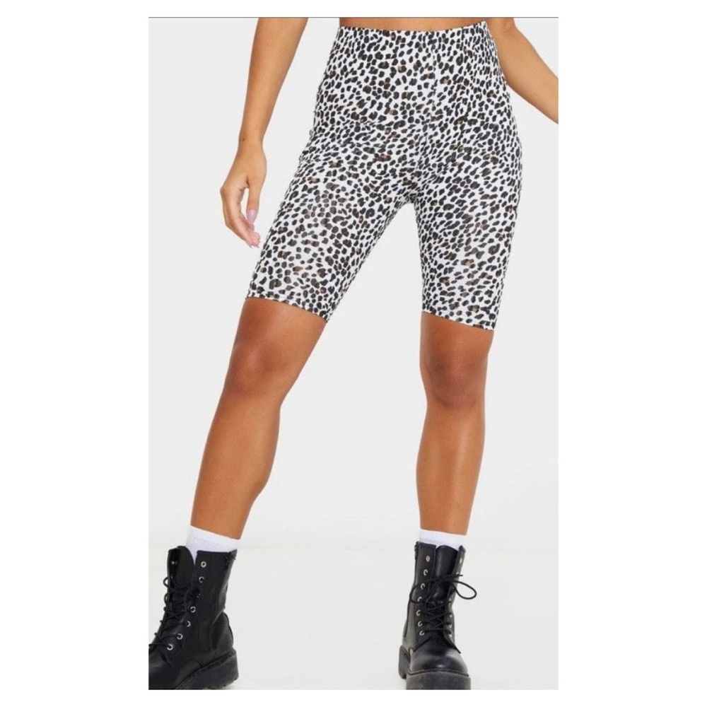 Leopard long high waisted bike shorts size s (4)